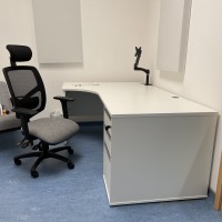 Bespoke mesh chair wit Maestro desks and 800 deep pedestal
